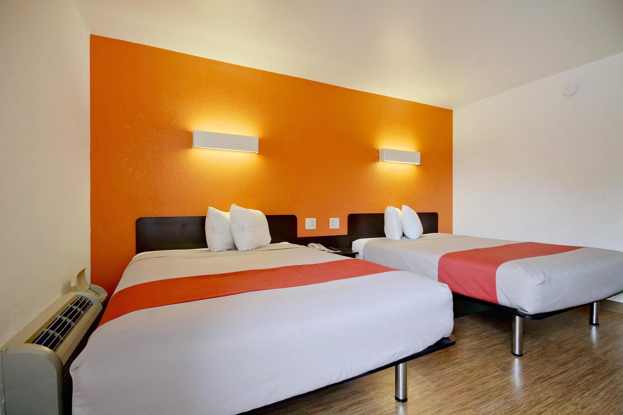 Signature Miami Hotel