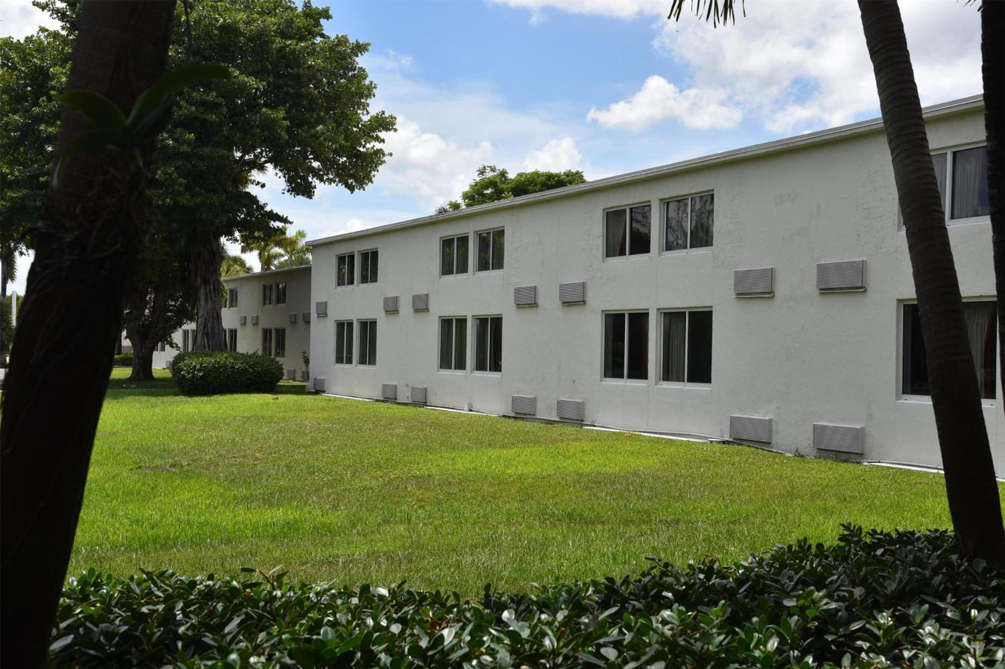 Hotel Signature Miami Doral